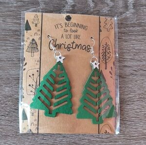 Green and Silver Suede Christmas Tree Earrings New In Package Gift Craft